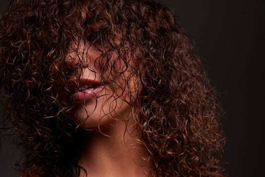 What’s the best haircare routine for greasy hair ?